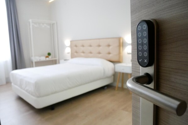 Bureau, chambres insonorisées, Wi-Fi gratuit