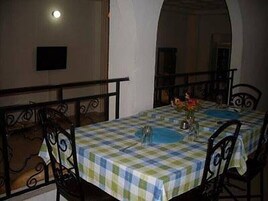 Desayuno continental incluido todos los días 