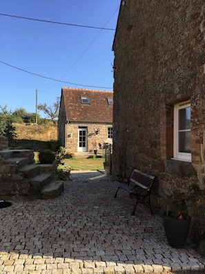 Exterior detail - Domaine Des Tours Vauquelin (Putanges-le-Lac)
