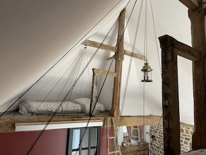 Suite (La Tour de Noces) | Individually decorated, individually furnished, soundproofing - Domaine Des Tours Vauquelin (Putanges-le-Lac)
