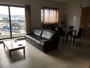 全景公寓, 2 间卧室 | 起居区