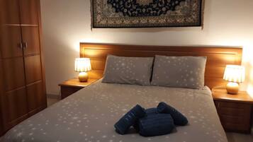 Kamar Double Comfort, kamar mandi pribadi (External) | Selimut bulu angsa, tirai kedap cahaya, dan kedap suara