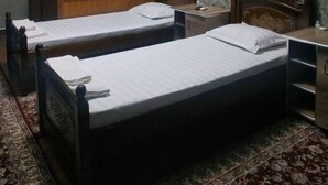 Phòng 2 giường đơn Cao cấp | Két bảo mật tại phòng, bộ trải giường 