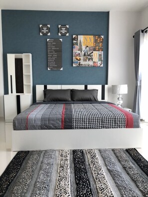 Two-Bedroom Townhouse | Insonorización, tabla de planchar con plancha y wifi gratis 