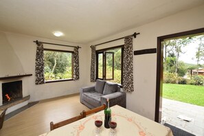 Interior - Chalés Dos Alpes (Camanducaia)