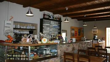 Bar (en el alojamiento)