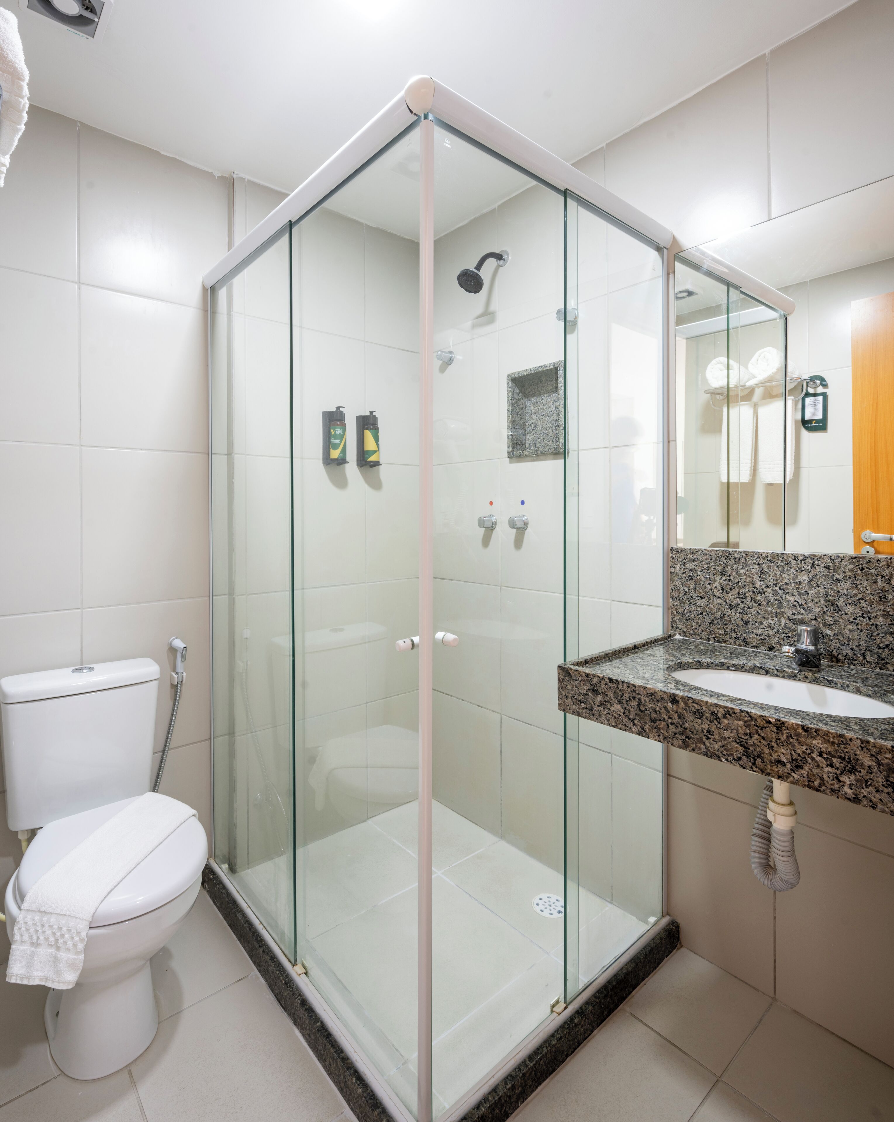 shower, free toiletries, hair dryer, towels