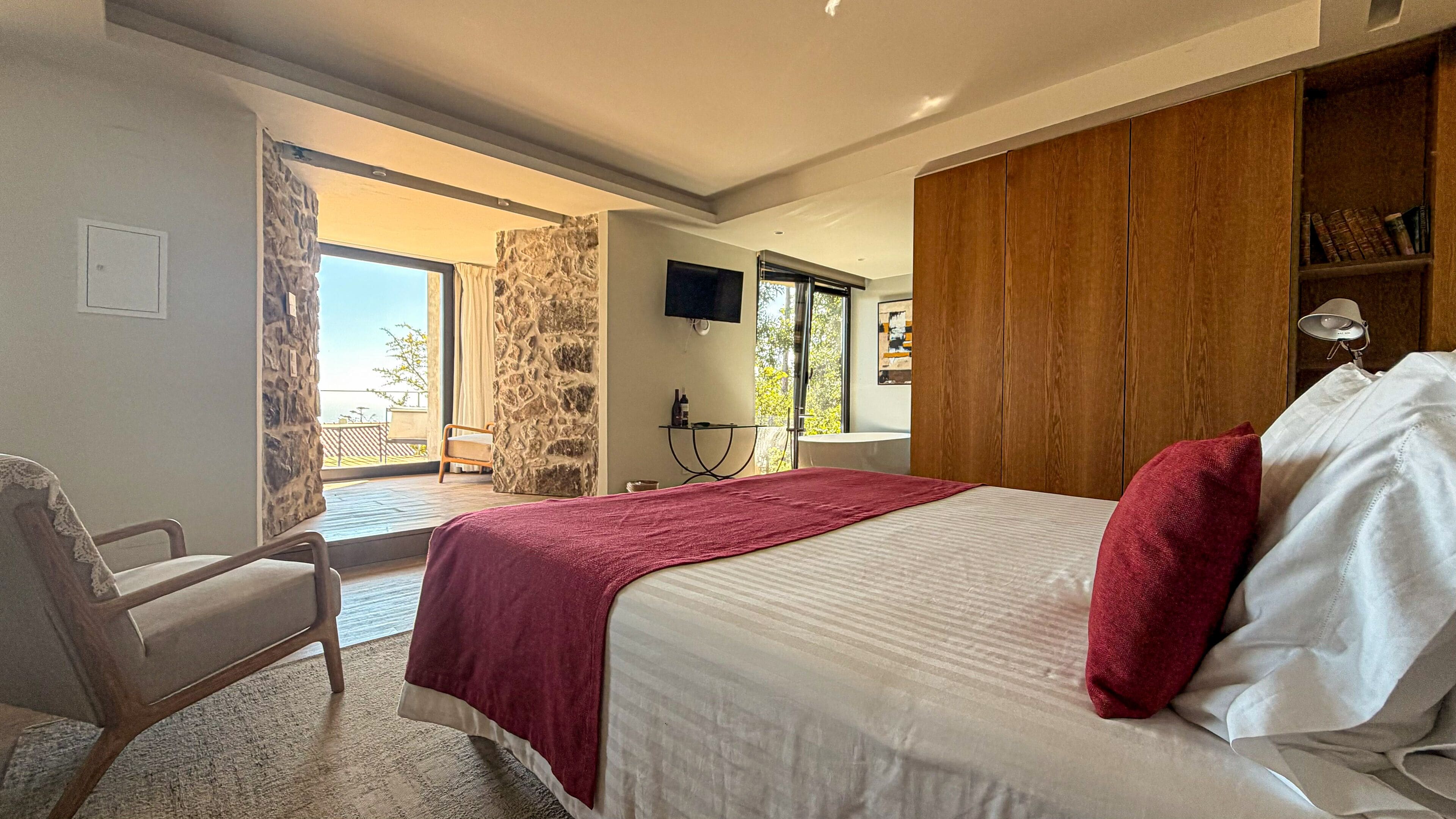 Egyptian cotton sheets, premium bedding, memory foam beds, minibar