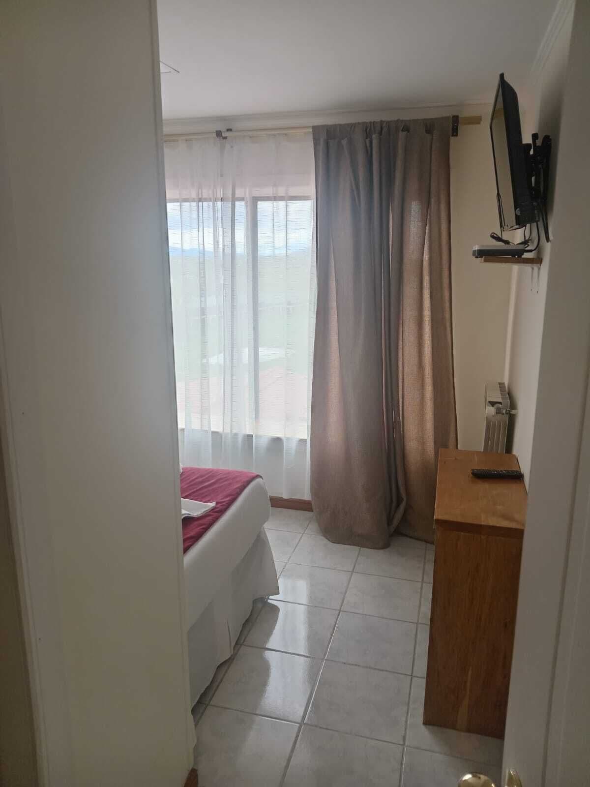 Superior Single Room | Blackout drapes, bed sheets