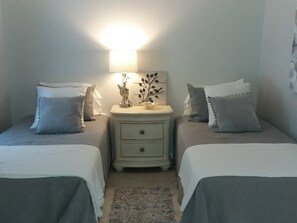 Individually decorated, individually furnished, iron/ironing board - The Gardenia House (Naples)