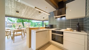 Villa Deluxe, 2 chambres | Cuisine privée