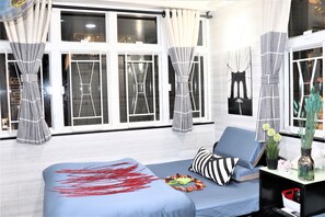 암막 커튼, 무료 WiFi, 침대 시트