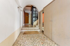 Interior entrance - Piazzetta Palladio Romantic Studio (Vicenza)