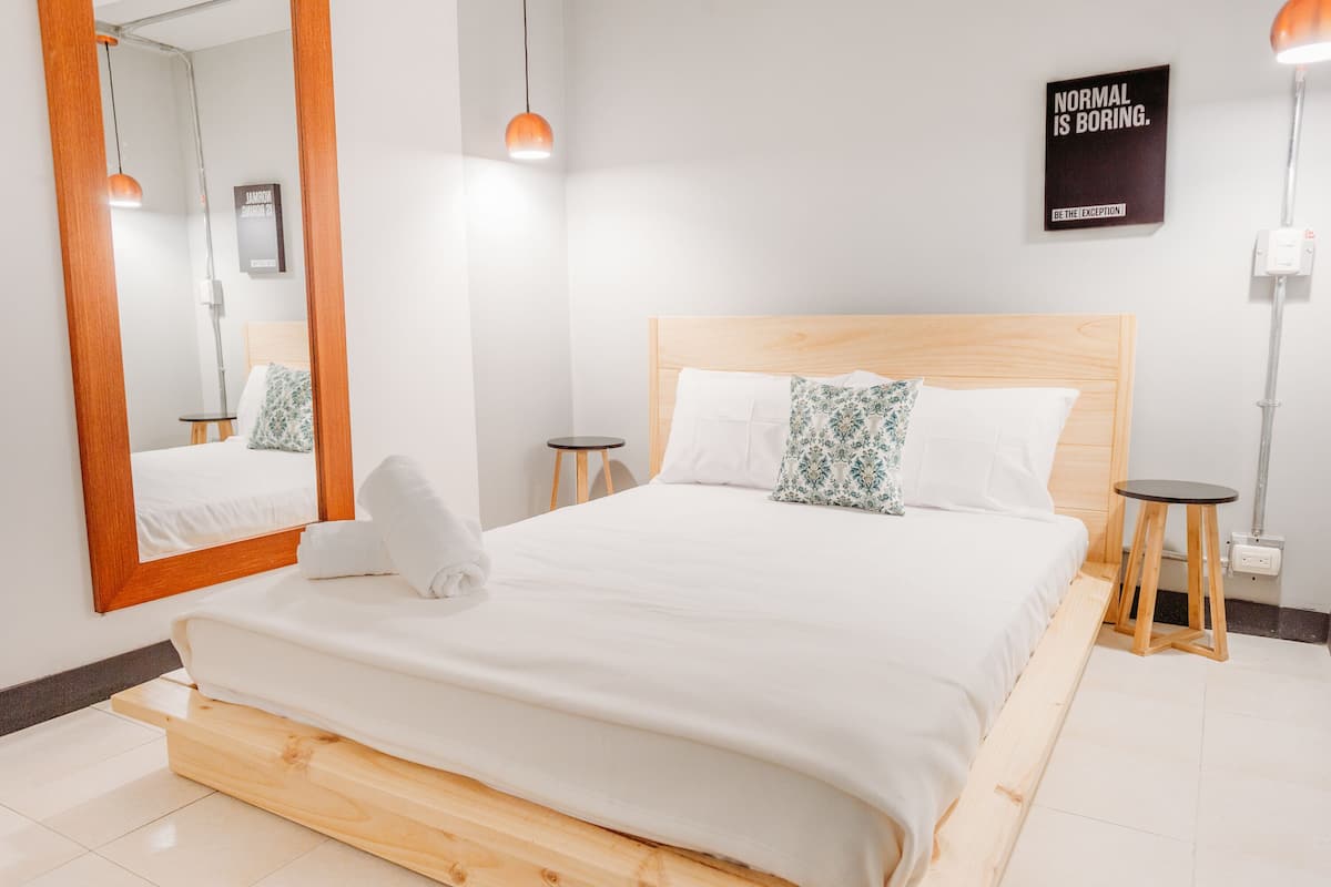Classic Room | Free WiFi