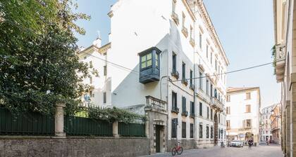 Torre dell'Orologio Apartment