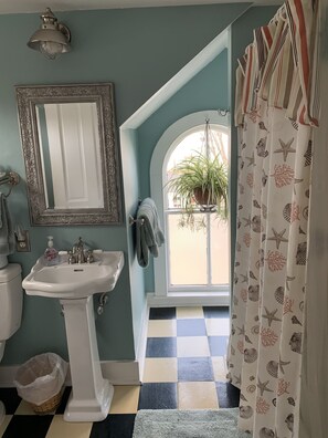 Suite | Bathroom