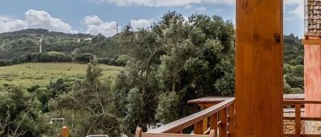 Bao gồm bữa sáng đặc sản địa phương hàng ngày