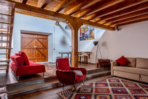 Hus, 1 soverom (3) | Oppholdsområde | Flatskjerm-TV