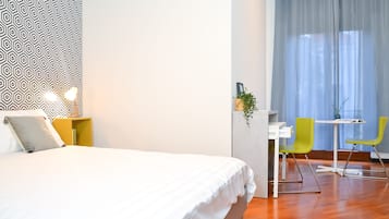 Ropa de cama de alta calidad y minibar
