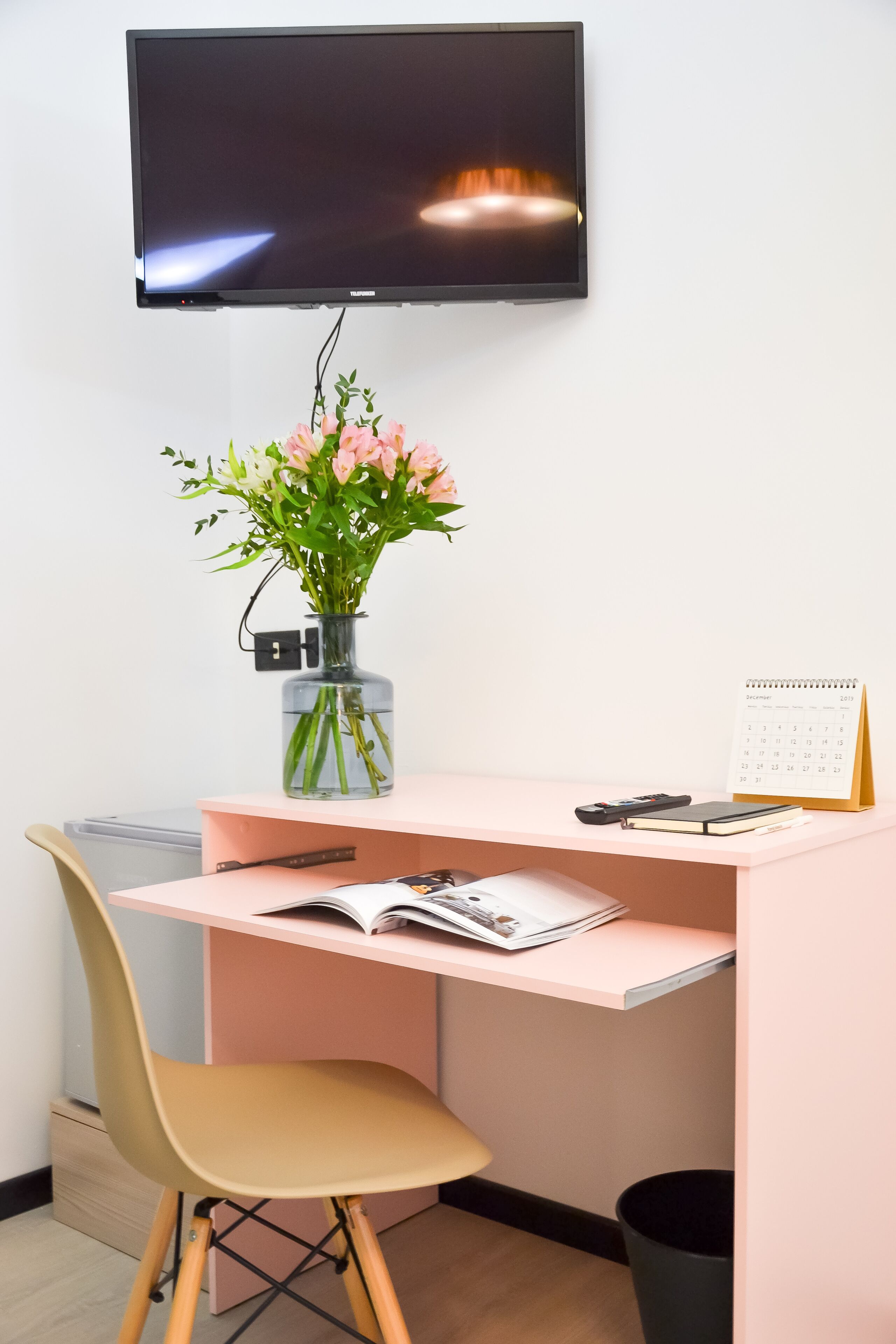 Habitación clásica con 1 cama matrimonial o 2 individuales, vista al jardín (Porta Ticinese) | Ropa de cama de alta calidad y minibar 