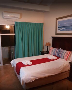 2 habitaciones, escritorio y cortinas blackout 