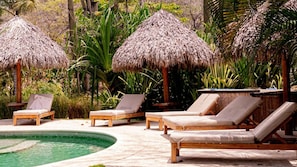 2 bedrooms, premium bedding, minibar, in-room safe