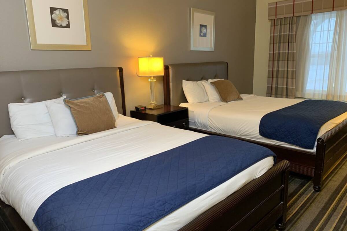 Double Room | Free WiFi, wheelchair access