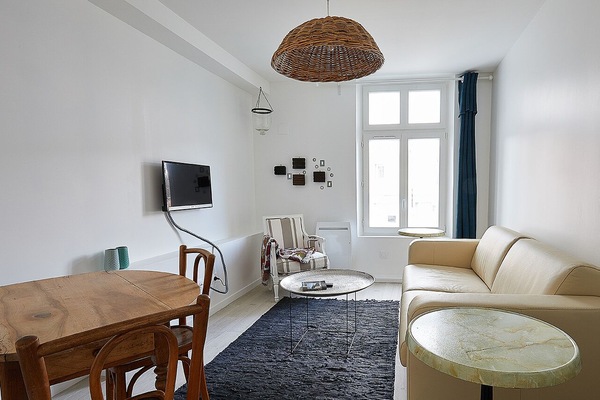 Comfort Apartment | Living room