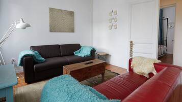 Deluxe Apartment | Living area