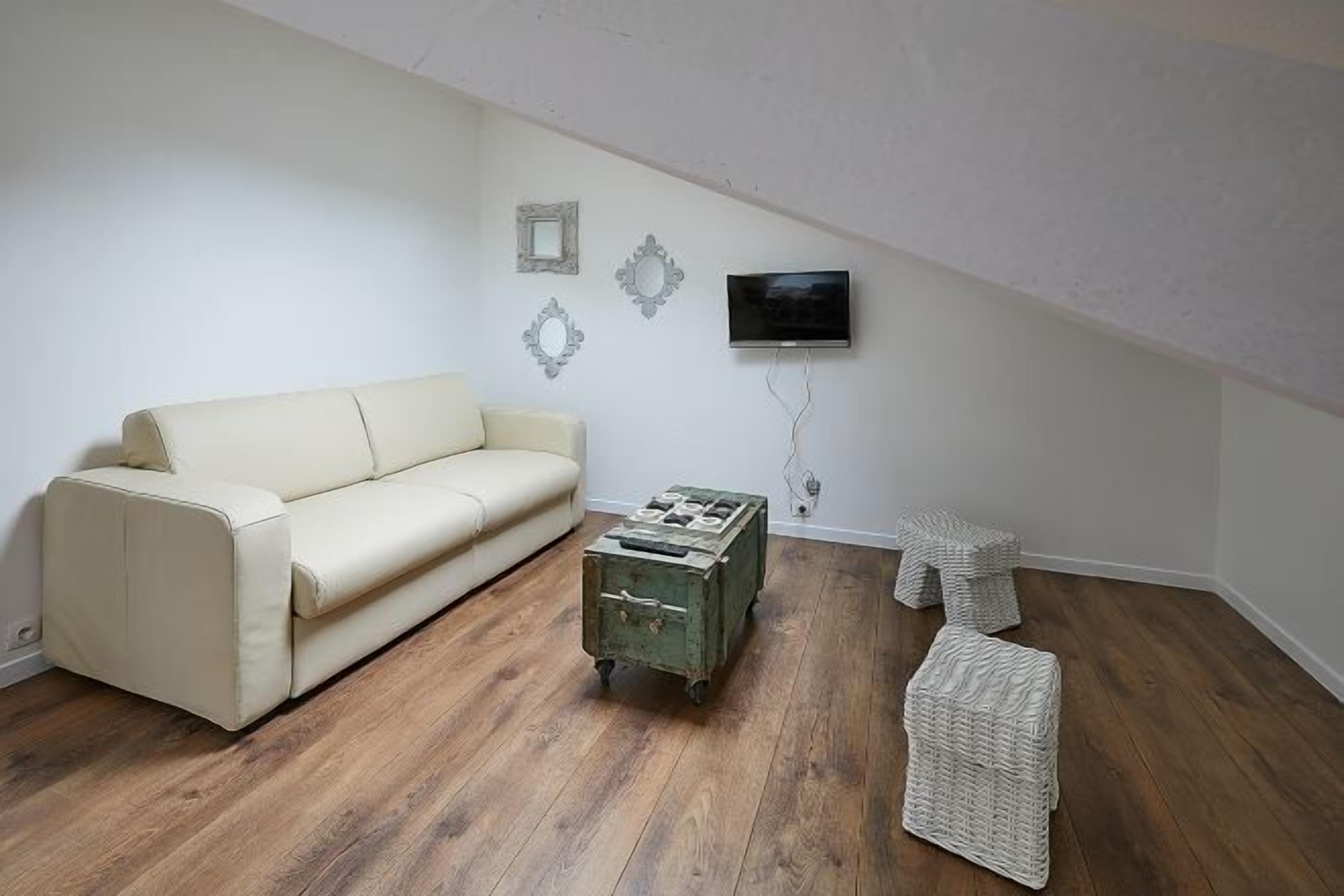 起居區 | 平面電視