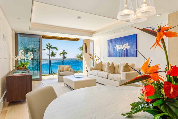 Condo, 2 Bedrooms, Balcony, Beach View | Living area