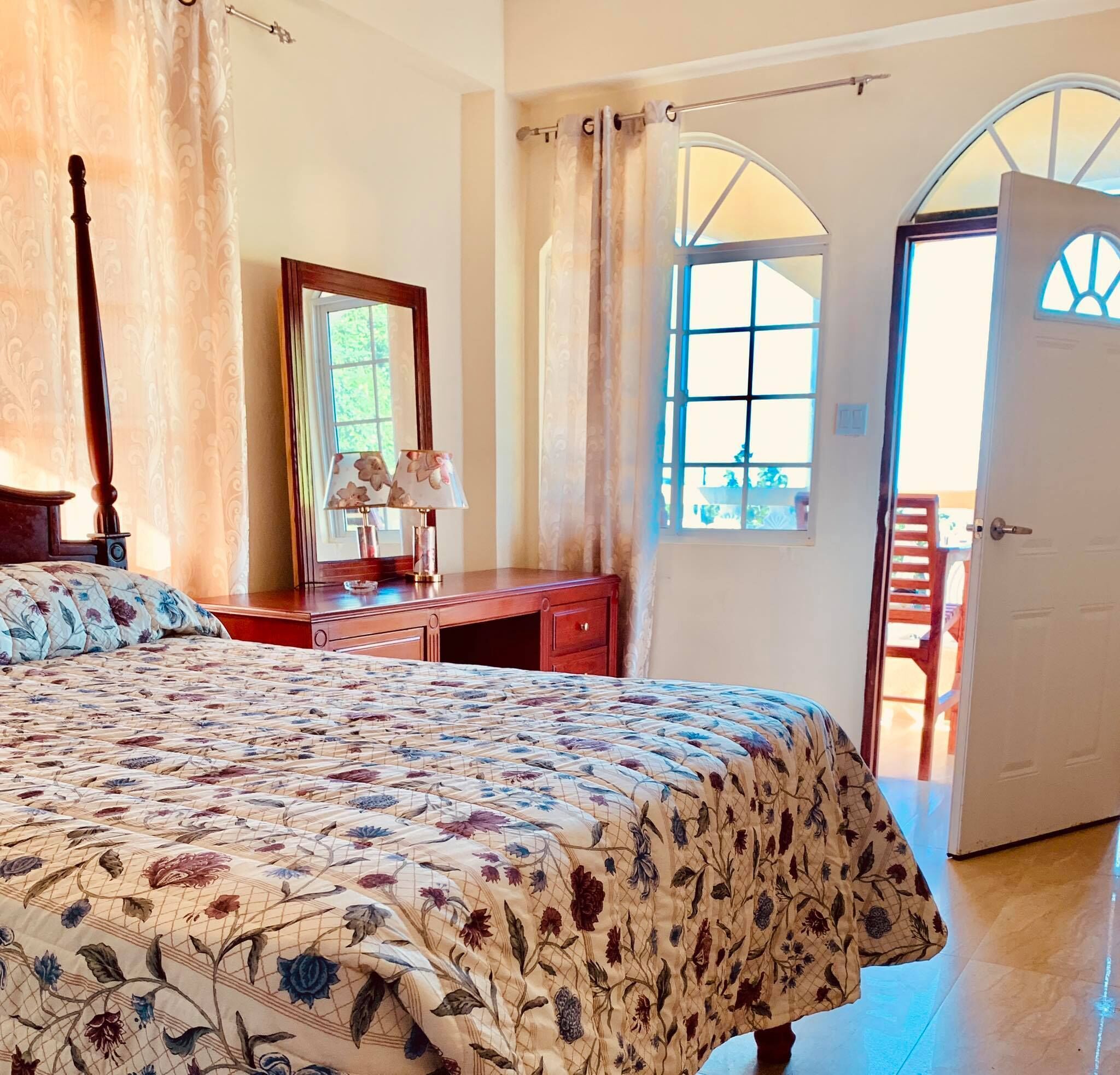 Sun Is Shining | Ropa de cama de alta calidad y decoración personalizada 