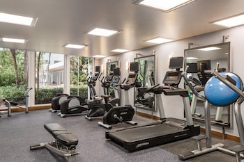 Fitness center at Radisson Resort Miami Beach 