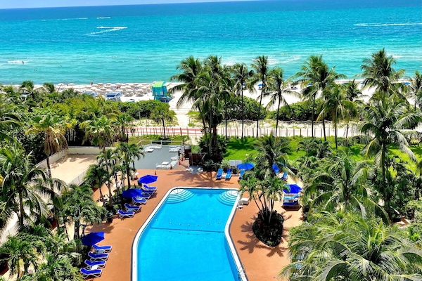 Pemandangan pantai/laut