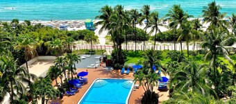 Radisson Resort Miami Beach 