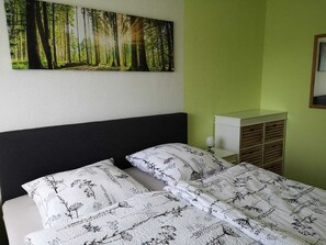 1 chambre, fer et planche à repasser, Wi-Fi, draps fournis