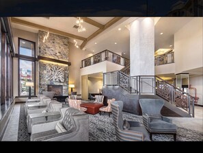 Televisio, takka, videopelejä, DVD-soitin