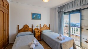 3 bedrooms, iron/ironing board, travel cot, WiFi