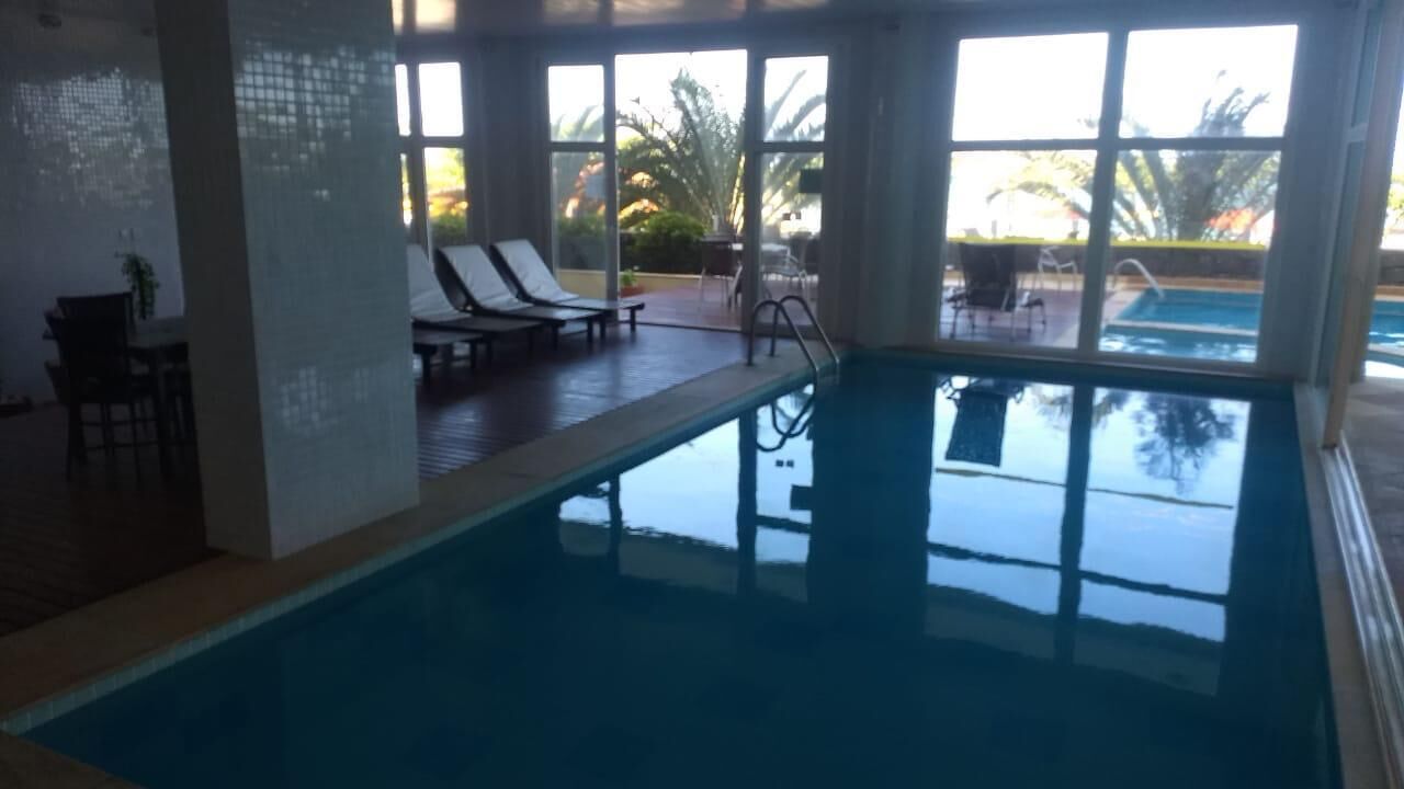 Piscina coperta, piscina all'aperto