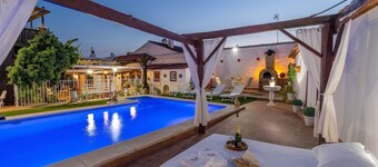 Los Mellizos Peñaflor by Ruralidays