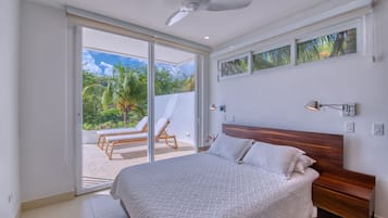 6 bedrooms, iron/ironing board, WiFi, bed sheets