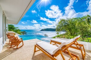 Outdoor pool - 6 bedroom house on the surf beach Remanso! Introductory rates  (San Juan del Sur)