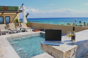 3 outdoor pools, pool umbrellas, pool loungers - Singular Joy Vacation Rentals (Playa del Carmen)