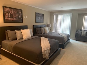 Basic Loft | 1 bedroom, free WiFi - Hollywood Perfect Vacation (Los Angeles)