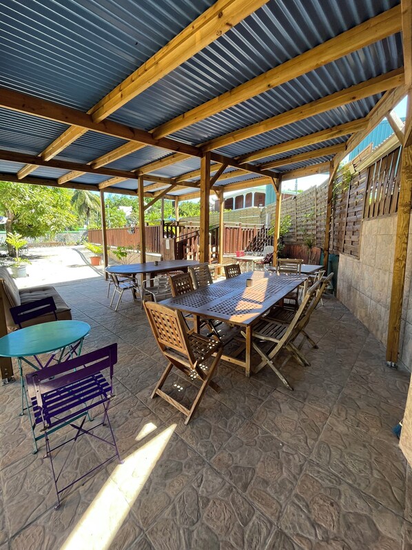 Outdoor dining