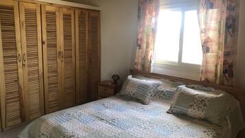 3 habitaciones, tabla de planchar con plancha y wifi gratis