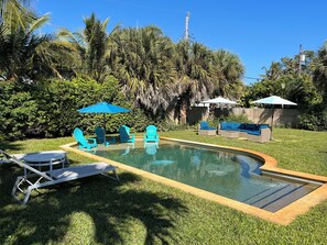 Outdoor pool -  DESIRED East Delray Beach Pool Home, Sleeps 6, Close to Beach & Atlantic Avenue (Delray Beach)