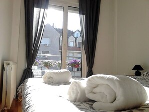 1 bedroom, desk, soundproofing, iron/ironing board - 1Bd apartment in the center next to Danube (Novi Sad)