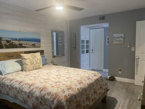 1 chambre, fer et planche à repasser, Wi-Fi gratuit, draps fournis