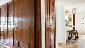 Interior - Amazing & Great Price -  Free access  to the Beach (Cancún)